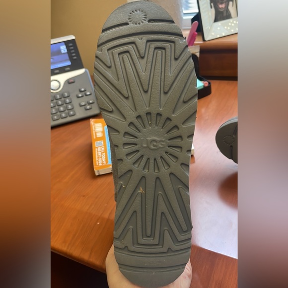 Hardly Worn! Perfect condition Grey UGG Mini Boots - Picture 3 of 3